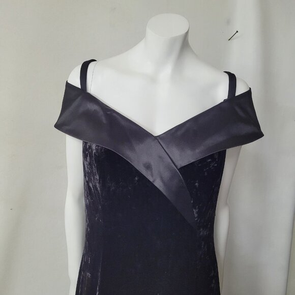 Cachet Dress Womens 14 Black‎ Stretch Velvet Off Shoulder Front Slit Formal Gown - Picture 3 of 12